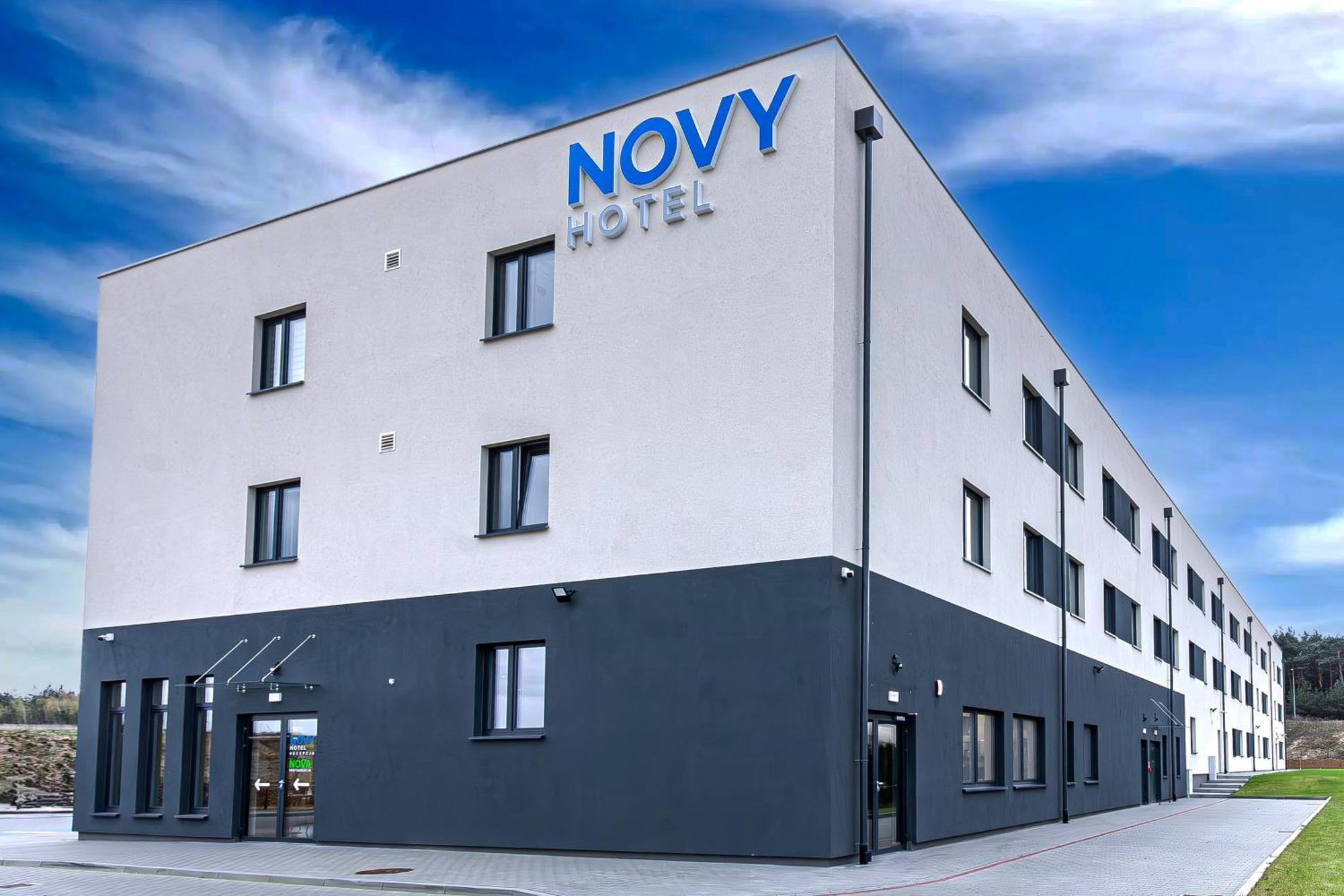 Novy Hotel Zielona Góra Exterior foto